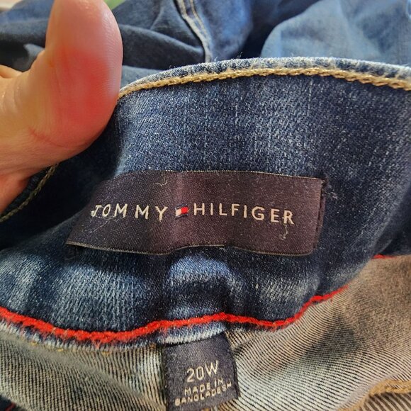 Tommy Hilfiger Gramercy Ankle Pull on Denim Jeans Pockets Womens size 20W - Picture 4 of 4